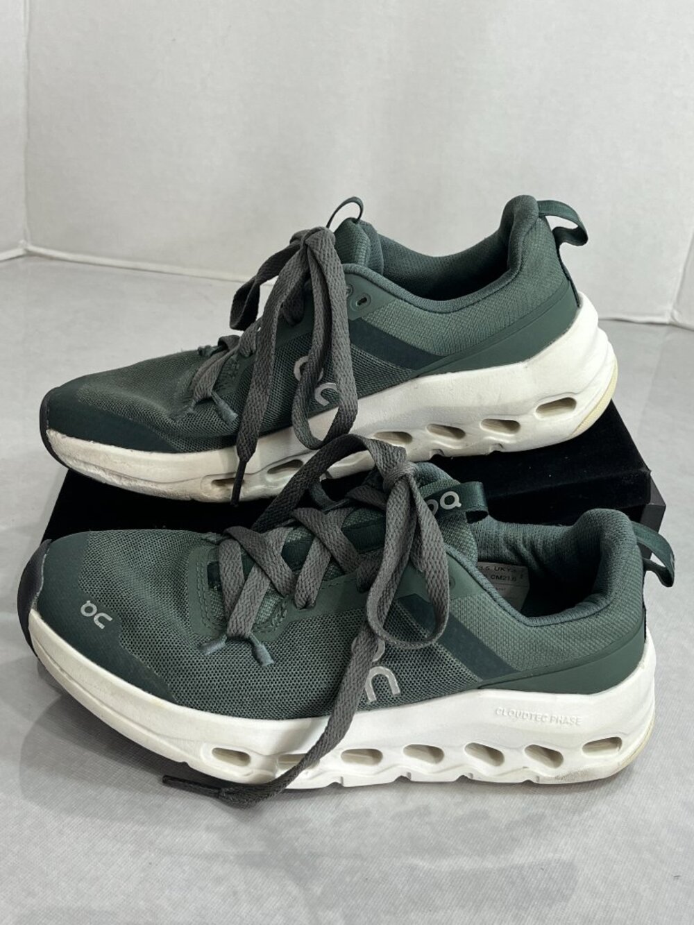 On CloudTec Phase Youth Running Shoes Green Gray Size 3.5 New Laces
